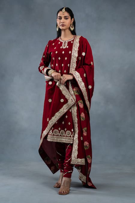 RICHA AHLUWALIA Gota Patti & Zardozi Embroidered Buti Kurta Set 