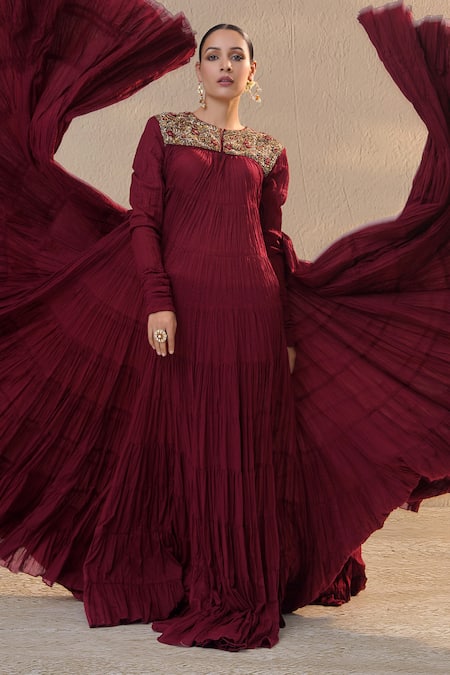 Shop_RICHA AHLUWALIA_Burgundy Cotton, Silk Embroidery, Zari Zardozi And Thread Mulmul Jalabiya Set _Online_at_Aza_Fashions