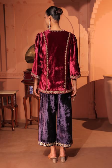 RICHA AHLUWALIA Velvet Dabka Pitta Embroidered Kurta Set 
