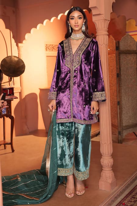 RICHA AHLUWALIA Velvet Dori Embroidered Kurta Set 