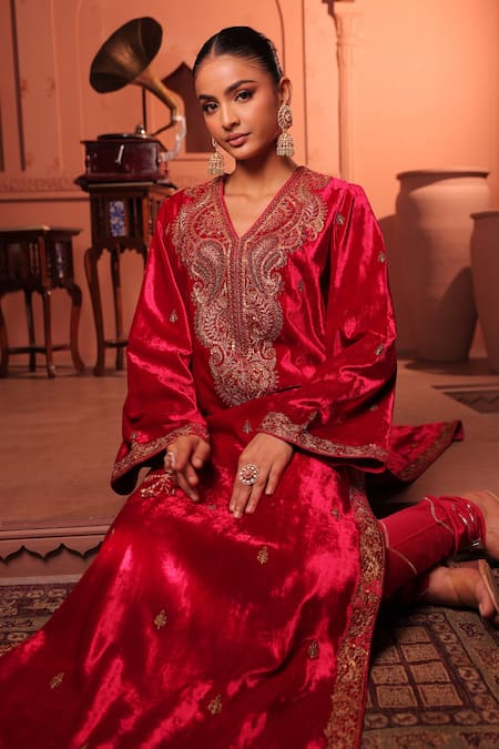 Buy_RICHA AHLUWALIA_Red Velvet, Silk, Cotton Embroidery, Zari, Gota Patti Golden Dori Suit Set 