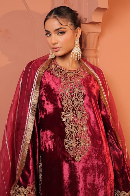 RICHA AHLUWALIA_Maroon Velvet, Silk, Cotton, Organza Embroidery, Sequins, Zari, Dori Kurta Set _at_Aza_Fashions