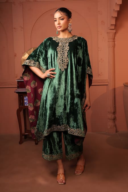RICHA AHLUWALIA Silk Velvet Embroidered Kaftan With Palazzo 