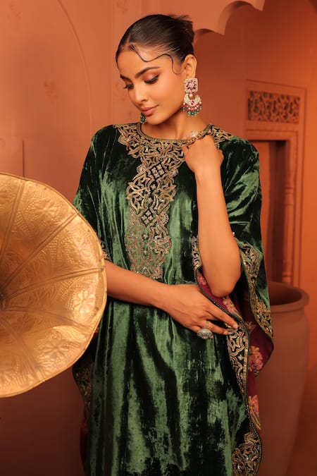 RICHA AHLUWALIA_Emerald Green Velvet, Silk Embroidery, Sequins, Zari Round Kaftan With Palazzo _at_Aza_Fashions