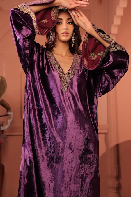 RICHA AHLUWALIA_Purple Silk, Velvet Embroidery, Sequins V-neck Kaftan _at_Aza_Fashions