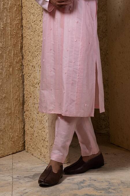 Darshika Menswear_Pink Cotton, Silk Beads Pintuck Kurta Set _Online_at_Aza_Fashions