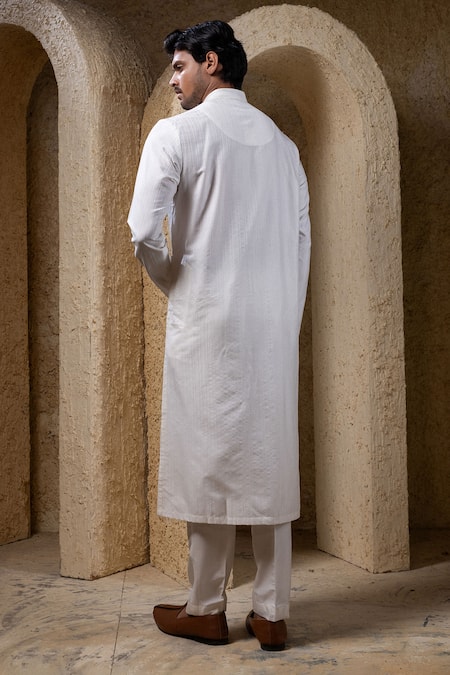 Darshika Menswear Ivory Box Pintuck Kurta Set 