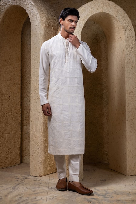 Darshika Menswear Ivory Box Pintuck Kurta Set 