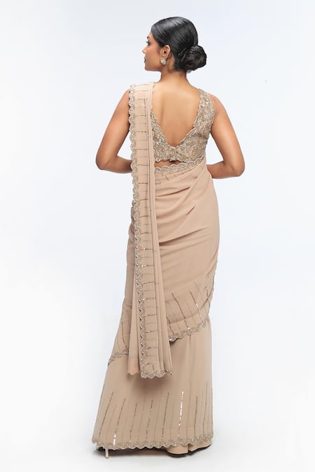 Mirroir Embroidered Scallop Saree & Cape Set 