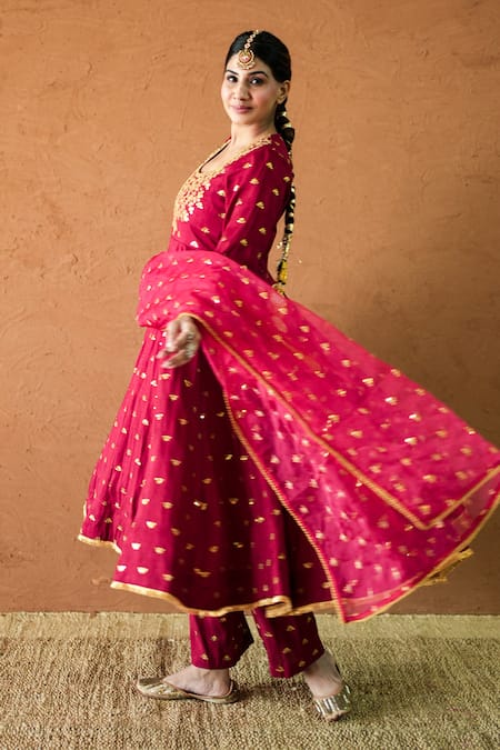 Gulabo Jaipur_Red Chanderi, Cotton, Organza Gota Patti, Zari, Embroidery Sitara Anarkali Set _Online_at_Aza_Fashions
