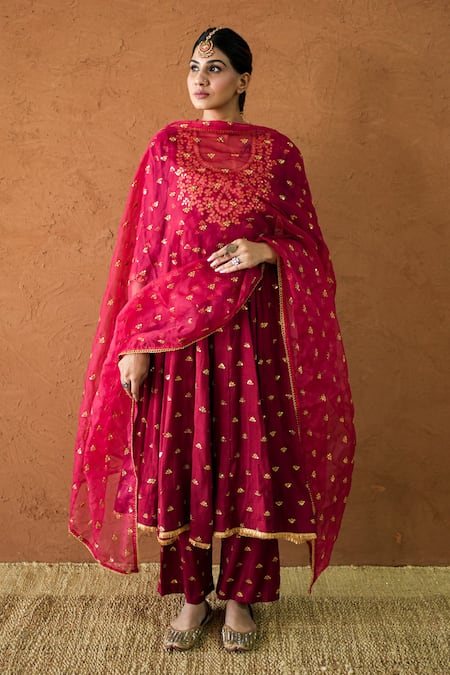 Buy_Gulabo Jaipur_Red Chanderi, Cotton, Organza Gota Patti, Zari, Embroidery Sitara Anarkali Set _Online_at_Aza_Fashions