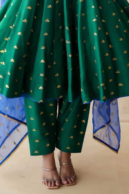 Gulabo Jaipur Green Chanderi Embroidery, Lace Round Neck Riza Anarkali Set Online at Aza Fashions Gulabo Jaipur_Green Chanderi Embroidery, Lace Round Neck Riza Anarkali Set _Online_at_Aza_Fashions