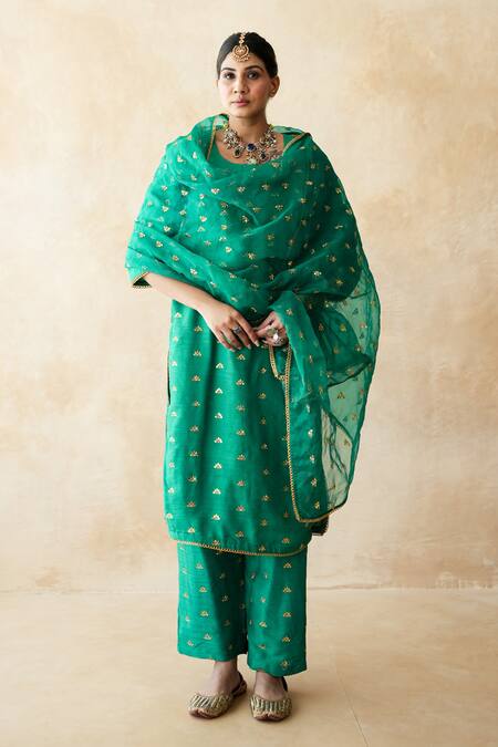 Buy_Gulabo Jaipur_Green Chanderi Embroidery, Lace, Sequins Round Neck Meera Straight Kurta Set _Online_at_Aza_Fashions