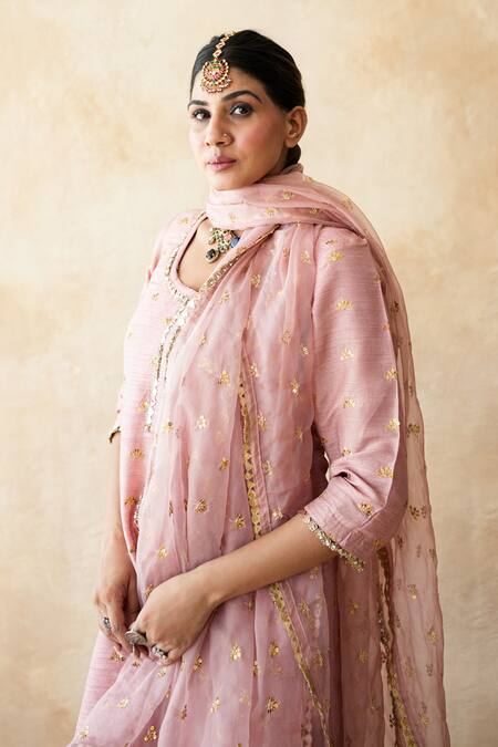 Gulabo Jaipur Pink Chanderi Embroidery, Lace Round Neck Rani Straight Kurta Set at Aza Fashions Gulabo Jaipur_Pink Chanderi Embroidery, Lace Round Neck Rani Straight Kurta Set _at_Aza_Fashions