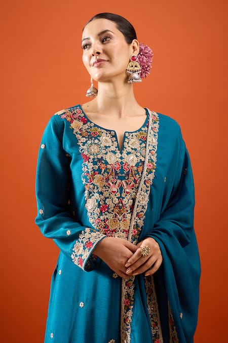 Shop Samyukta Singhania Green Chinon Embroidery, Sequins V-neck Kurta Sharara Set Online at Aza Fashions Shop_Samyukta Singhania_Green Chinon Embroidery, Sequins V-neck Kurta Sharara Set _Online_at_Aza_Fashions