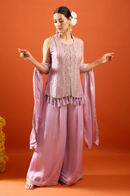Samyukta Singhania Embroidered Silk Kurta Set 