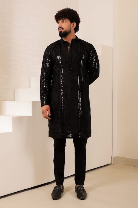 Menero Sequined Lace Panelled Chanderi Kurta Set 