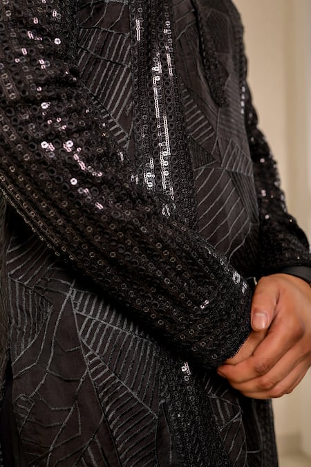 Shop_Menero_Black Chanderi Silk, Cotton Sequins, Lace Panelled Kurta Set 