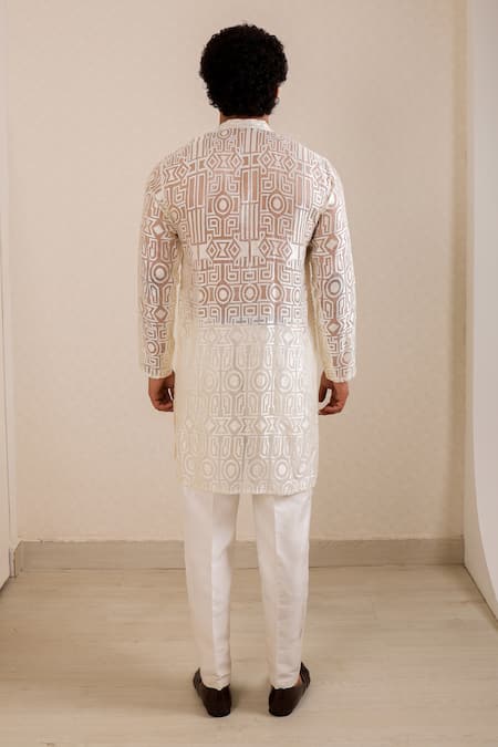 Menero Self Chanderi Geometric Mirror Embroidered Kurta & Pant 