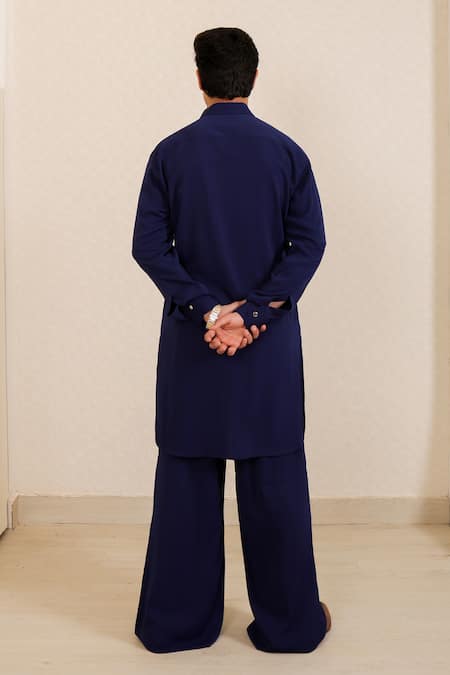 Menero Self Short Kurta & Wide Straight Pant Set 
