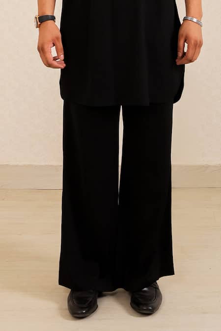 Menero_Black Georgette Self Short Kurta And Wide Pants _Online_at_Aza_Fashions