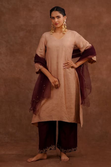 World of Sugandh Mrigja Chand Hand Embroidered Kurta With Pant 