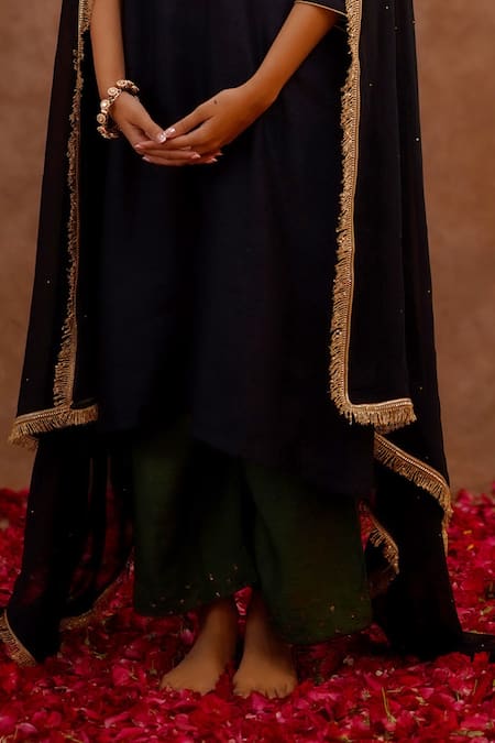 Buy_World of Sugandh_Navy Dupion, Silk, Chiffon Embroidery, Sequins Round Neelara Hand Kurta Set _Online_at_Aza_Fashions