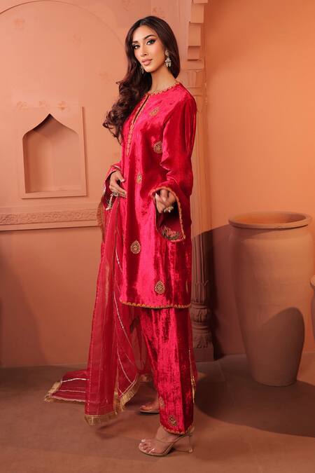 Buy_RICHA AHLUWALIA_Red Velvet, , Organza Embroidery, Hand Kurta Palazzo And Dupatta 