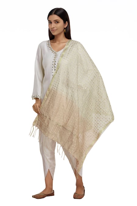 Seema Nanda Off White Chanderi Silk V Neck Kurta Dhoti Pant Set 