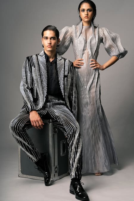 Vivek Patel_Black Crepe Embroidery Stryke Blazer And Trousers Set _at_Aza_Fashions