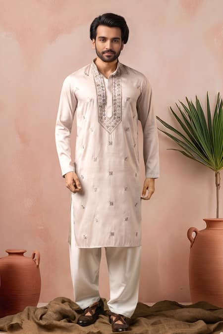 Arihant Rai Sinha Butti Embroidered Kurta Set 