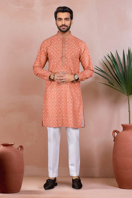 Arihant Rai Sinha Butti Jaal Pattern Kurta Set 