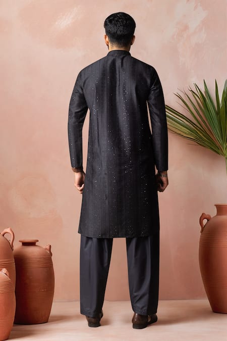 Arihant Rai Sinha Thread Embroidered Kurta & Salwar Set 