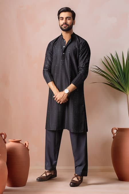 Arihant Rai Sinha Thread Embroidered Kurta & Salwar Set 