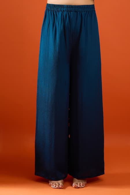 Samyukta Singhania_Blue Chinon Embroidery Round Neck Kurta And Palazzo Set _at_Aza_Fashions