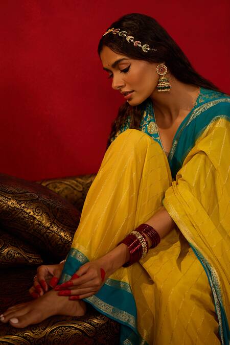 Buy MAISARA JEWELRY Gold Plated Stones, Beads, Pearls Kundan Jhumkas Online at Aza Fashions Buy_MAISARA JEWELRY_Gold Plated Stones, Beads, Pearls Kundan Jhumkas _Online_at_Aza_Fashions