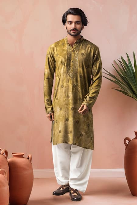 Arihant Rai Sinha Embroidered Kurta Salwar Set 