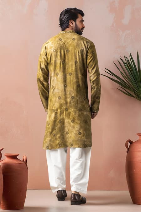 Arihant Rai Sinha Embroidered Kurta Salwar Set 