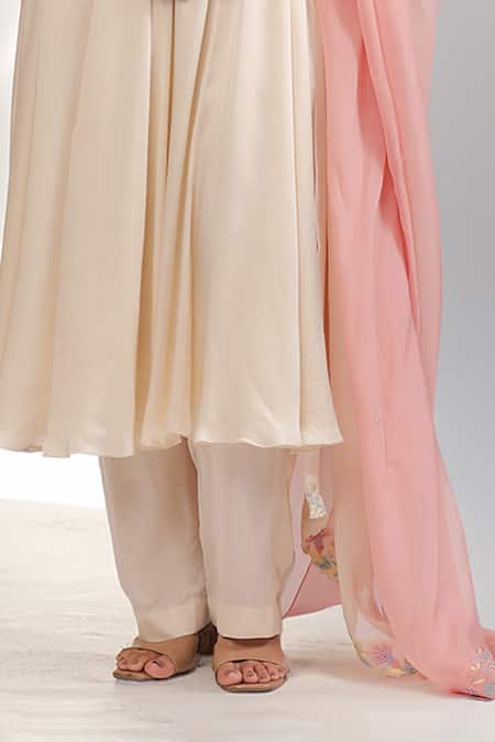 Laxmishriali_Off White Silk, Organza Embroidery V-neck Sophia Anarkali Set _Online_at_Aza_Fashions