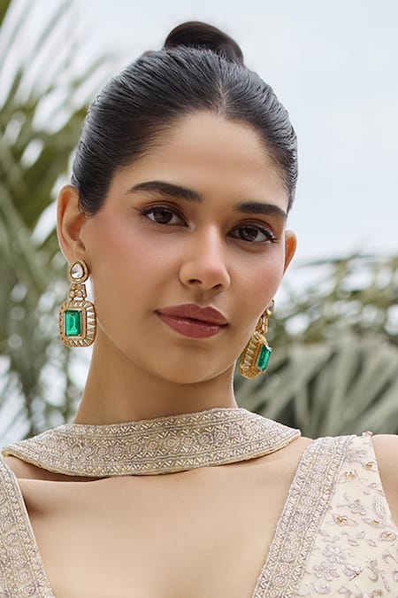 Shop_Amaara Jewels_Gold Plated Stones Meher Elan Polki And Doublet Emerald Choker Set _Online_at_Aza_Fashions