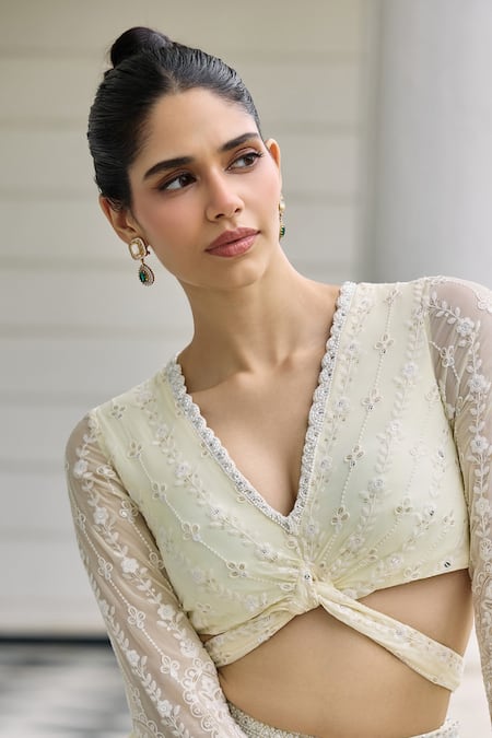 Buy_Amaara Jewels_Gold Plated Gemstones, Ayira Moissanite And Emerald Sleek Necklace Set _Online_at_Aza_Fashions