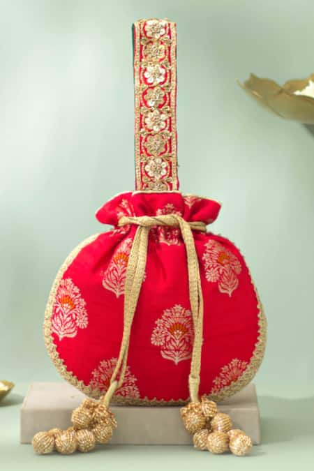 Amyra Rangriti Zardozi Embroidered Potli Bag 