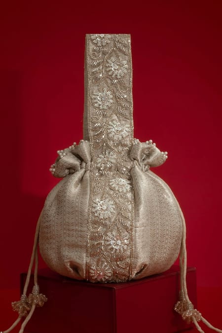 Amyra Tej Embroidered Floral Potli Bag 