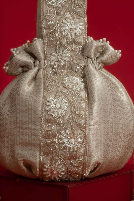 Buy_Amyra_Gold Embroidery, Sequins, Beads, Tassels Tej Floral Potli Bag 
