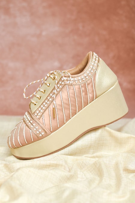 Around Always Vitti Embroidered Platform Sneakers 