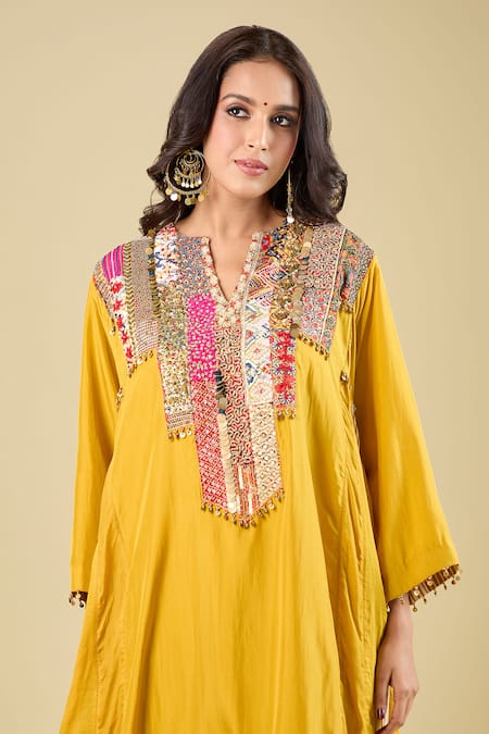 Buy_Debyani + CO_Yellow Silk Embroidery, Beads V-neck Yoke Kurta With Pant _Online_at_Aza_Fashions