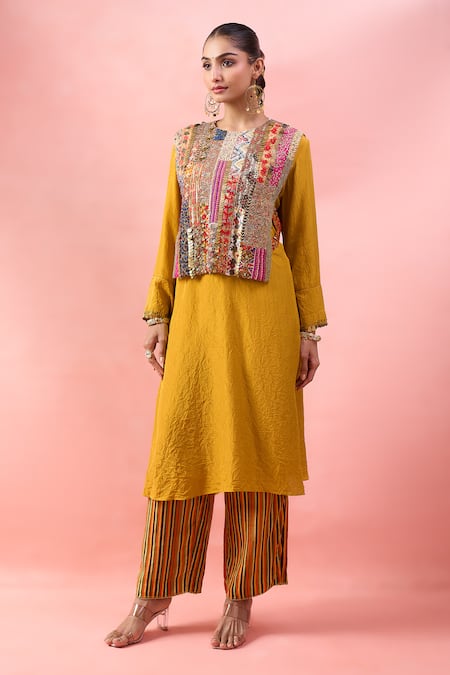 Buy_Debyani + CO_Yellow Sequins, Embroidery, Patchwork Round Neck Crushed Kurta Set With Bib Top 