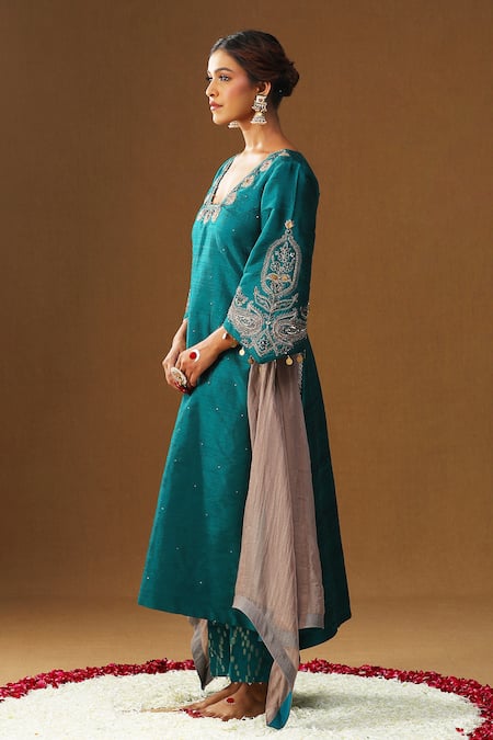 Shop_Arpita Sulakshana_Turquoise Silk, Organza Embroidery, Mirrors, Tassels, Ambar Phool Kurta Set _Online_at_Aza_Fashions