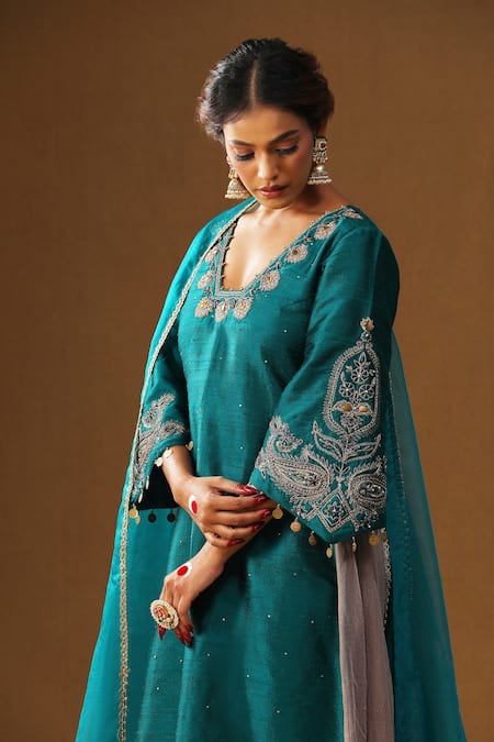 Buy_Arpita Sulakshana_Turquoise Silk, Organza Embroidery, Mirrors, Tassels, Ambar Phool Kurta Set 