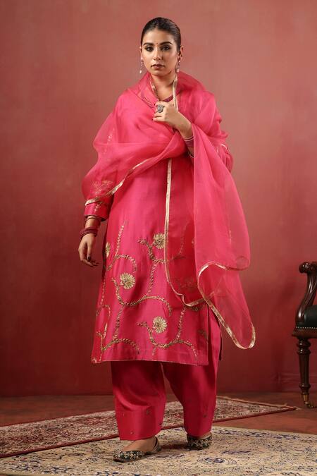 Anshu Wadhwa_Pink Chanderi Embroidery Square Neck Kurta Palazzo Set _at_Aza_Fashions